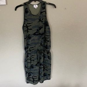Women’s Sundry Camo One Piece Skirt Size 1